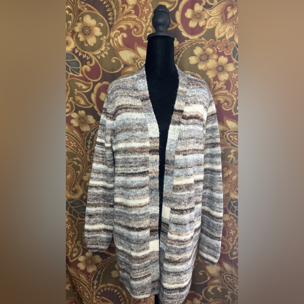 Cozy Striped Cardigan in Neutral Shades